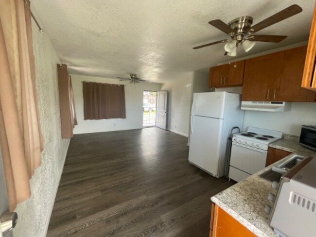 Building Photo - 75-5757-5757 Lamaokeola St