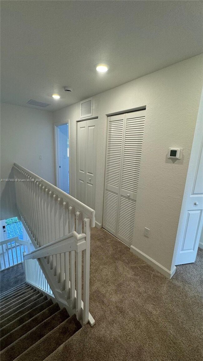 Foto del edificio - 5130 SW 37th St