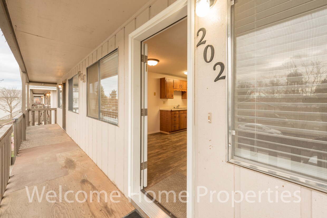 Foto principal - 229 SE 3rd St