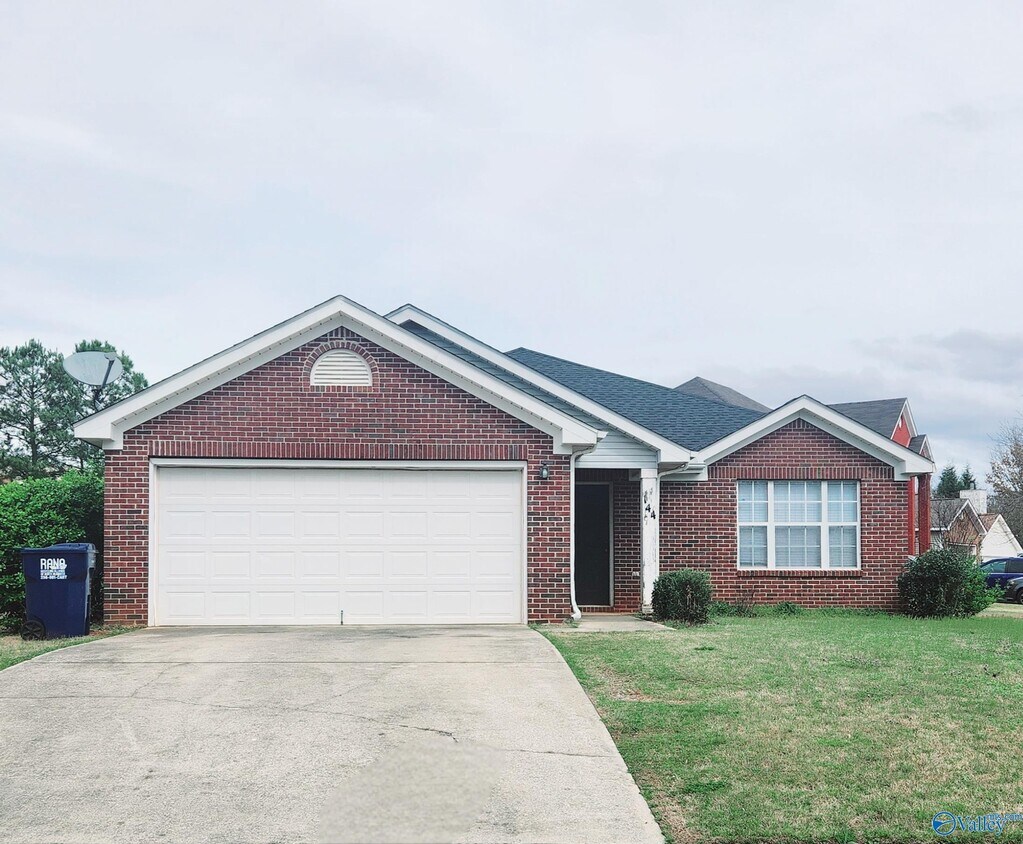 144 Eastfield Dr, Madison, AL 35758 House Rental in Madison, AL