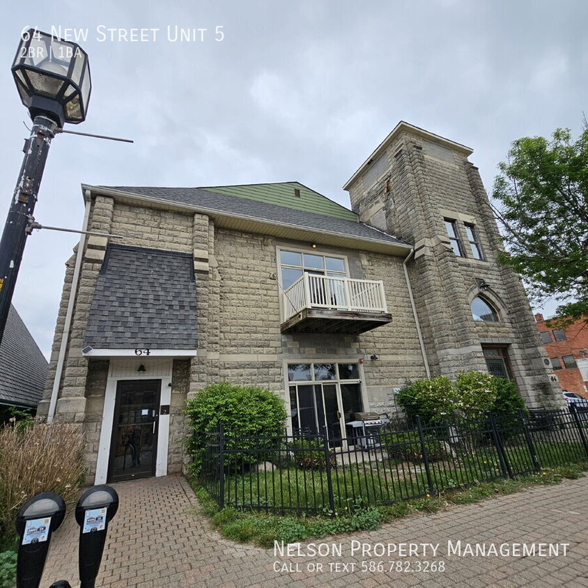 Primary Photo - 64 New St