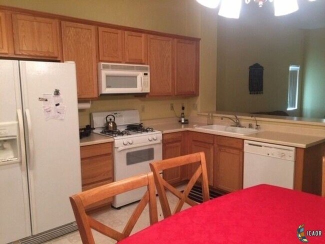 Foto del edificio - 342 Willow Bend Dr