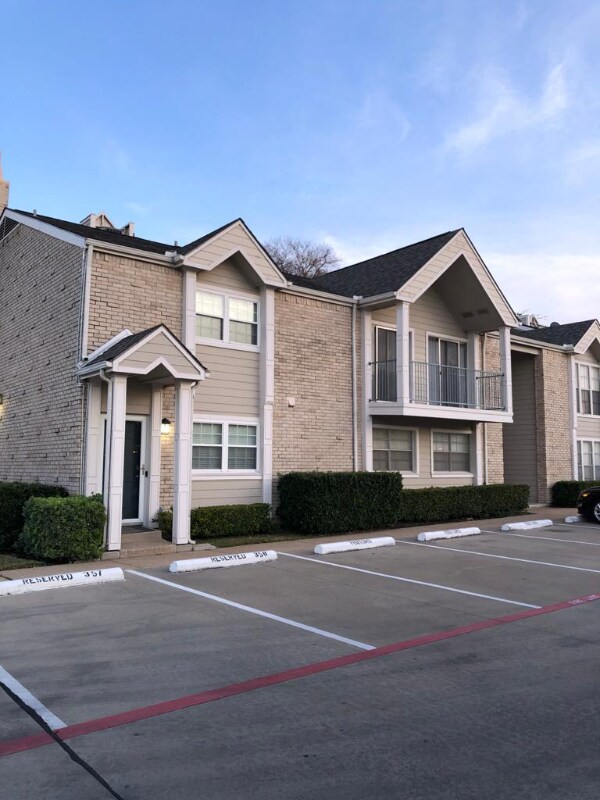 Foto principal - 5881 Preston View Blvd