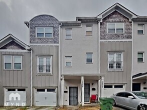 Building Photo - 1579 Park Pl NE