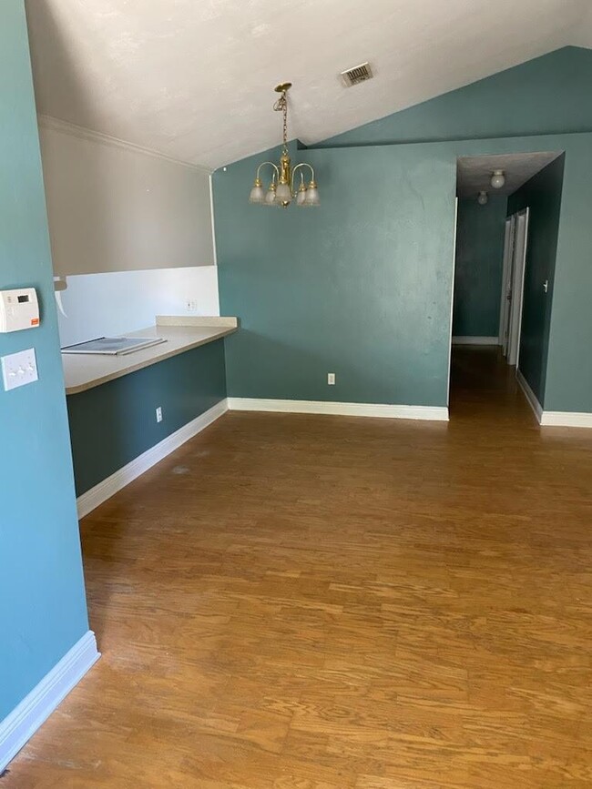 Foto del edificio - 3201 Addison Ln