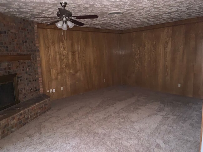 Building Photo - 2740 Pagewood - For Lease
