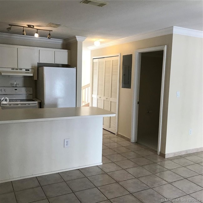 Building Photo - 6337 SW 138th Path