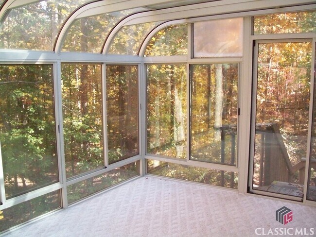 Foto del edificio - 170 Woodhaven Ridge