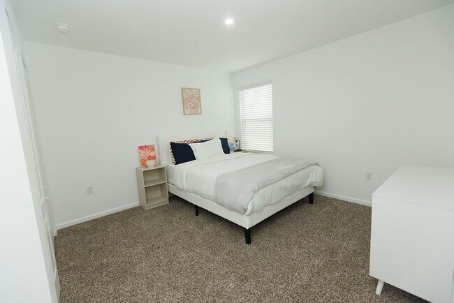 Foto del edificio - For Rent | Like-New 3BR/2BA Home in The Arbors – Northside Jacksonville