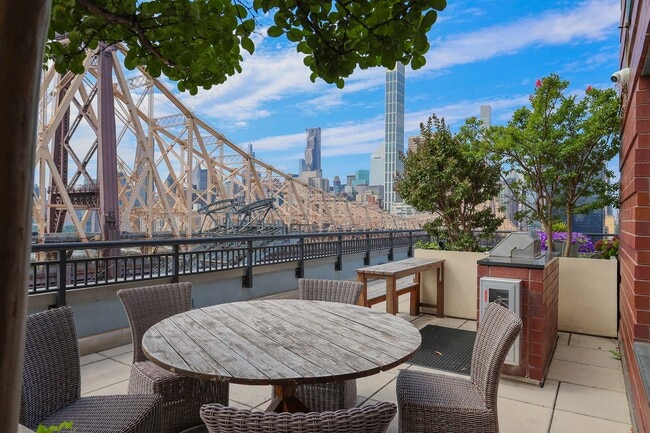 Foto del interior - Riverwalk Crossing