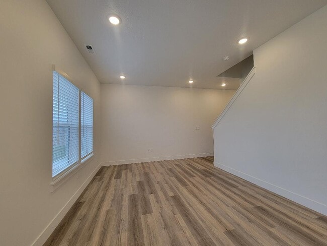 Building Photo - 1628 N 840 W