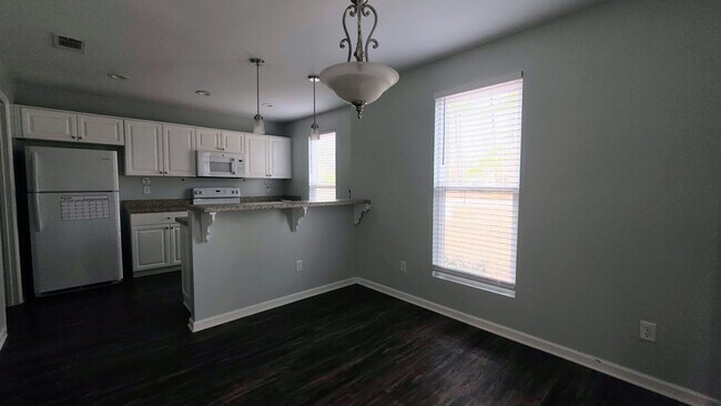 Foto del edificio - Charming Single Family Home