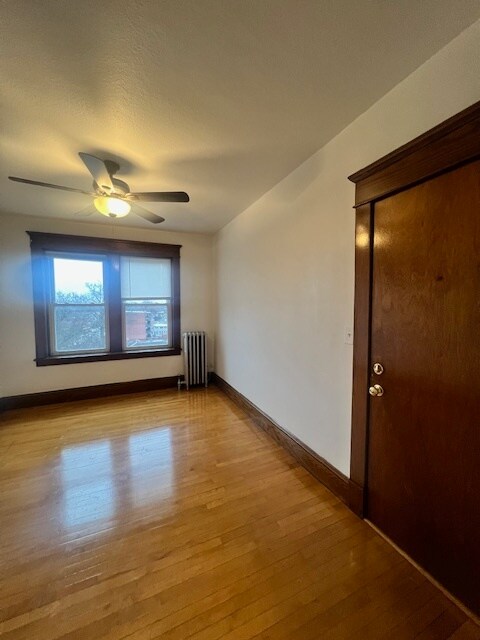 Foto del edificio - 446 Appleton St