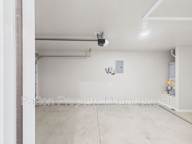 Foto del edificio - 4712 Hinson St