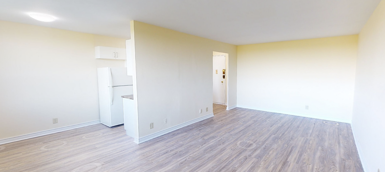 Photo principale - 1BD +1BATH Located in the heart of Etobicoke