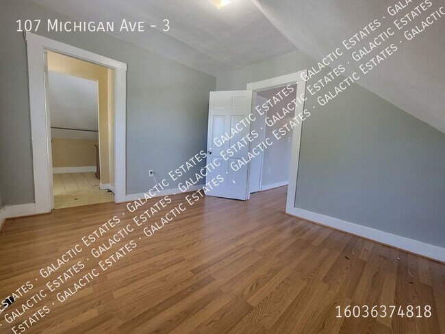 Foto del edificio - East Side Location Location Location Tucke...