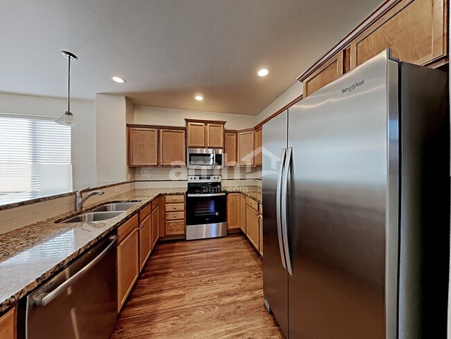 Building Photo - 10112 W Greenman Ct