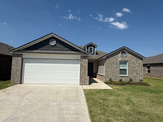 Foto del edificio - Brand New Spacious 3 Bedroom Home in Musta...