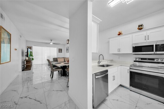 Foto del edificio - 1024 Mainsail Dr