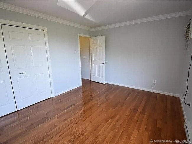 Foto del edificio - 581 Highland Ave