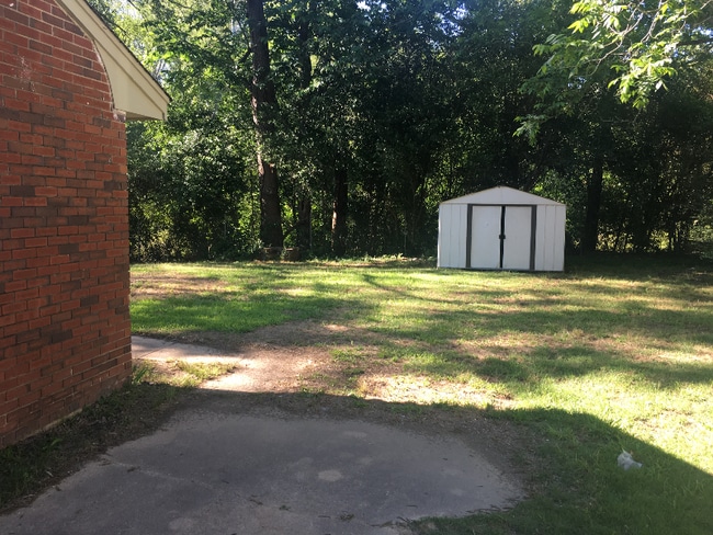 Building Photo - 1465 Kevin Ct