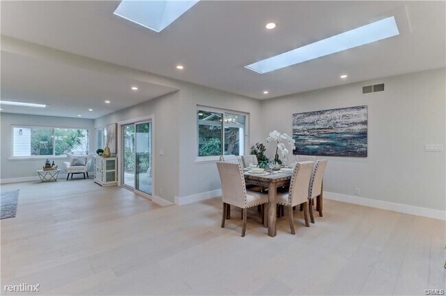 Foto del edificio - 5 br, 3 bath House - 18191 Bigelow Park