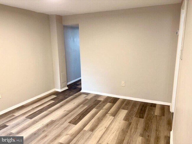 Foto del edificio - 244 N Fulton Ave