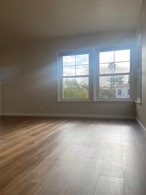 Living Room - 3709 Lime Ave