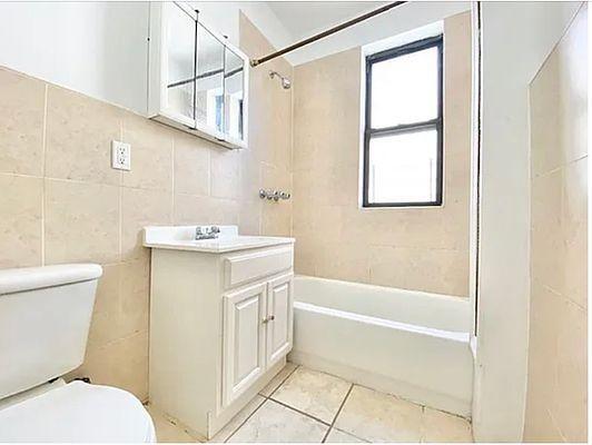 Foto del edificio - 1 bedroom in New York NY 10040