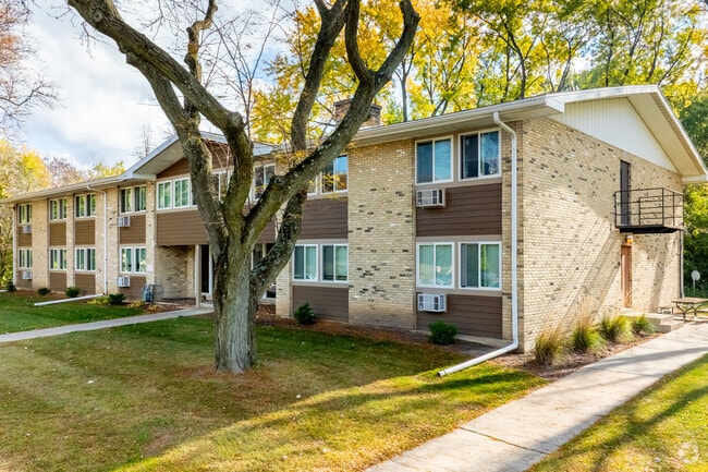 Building Photo - Liberty Valley