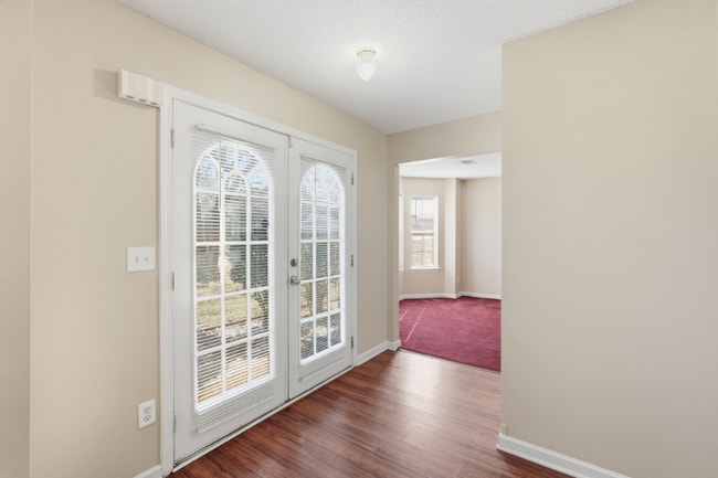 Photo - 589 Wren Walk House