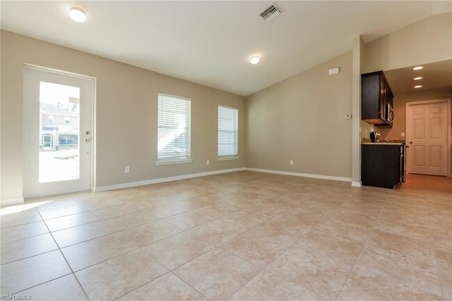 Foto del edificio - 1419 SW 29th Terrace