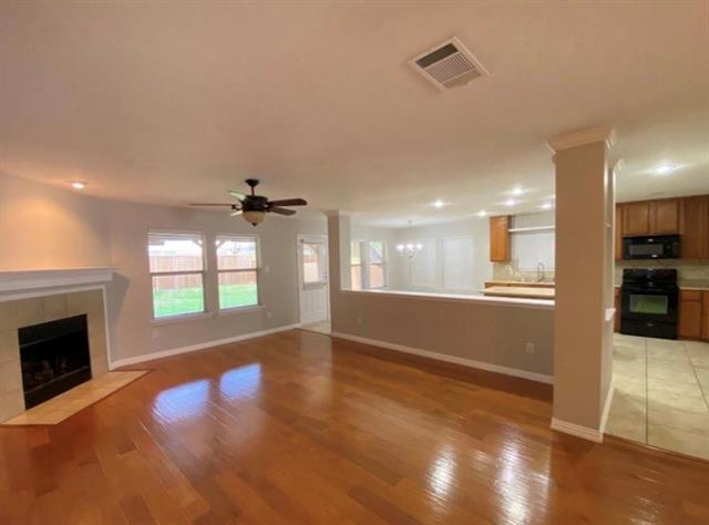 Foto del edificio - 10608 Colfax Dr