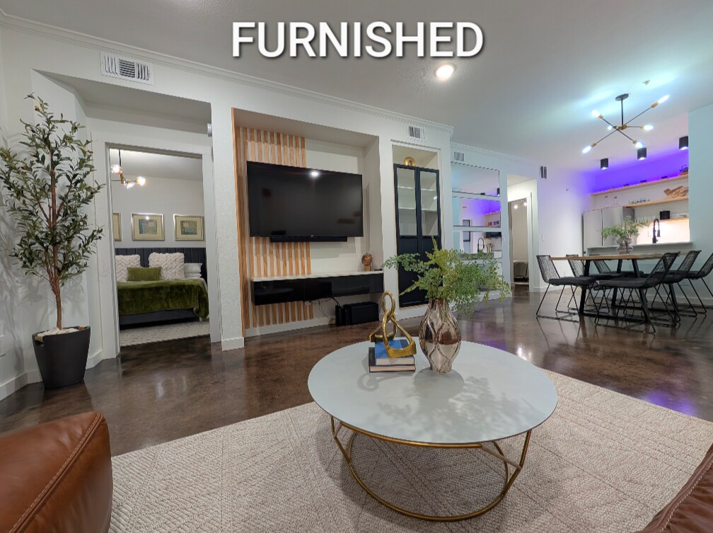 Foto principal - 6000 Shepherd Mountain Cv