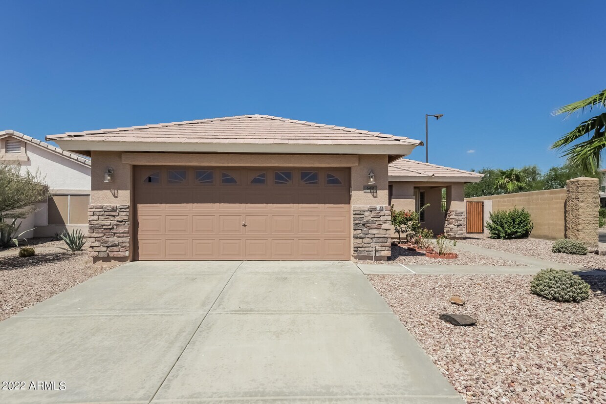 662 233rd Ln, Buckeye, AZ 85326 House Rental in Buckeye, AZ
