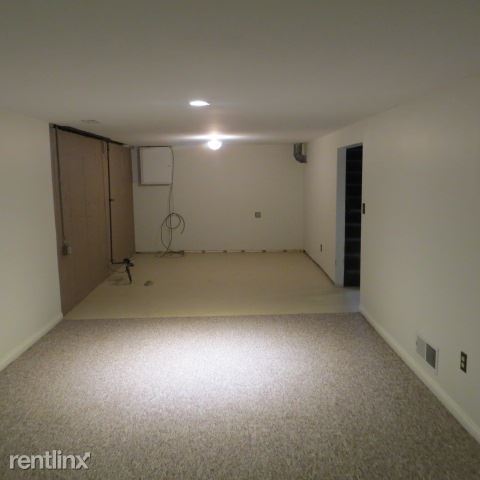 Building Photo - 3 br, 1.5 bath House - 67 James St