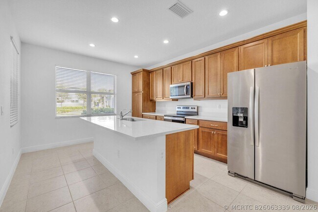 Building Photo - 540 Sanderling Cir