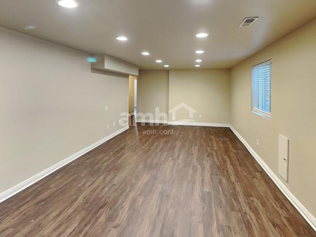 Building Photo - 1619 W 1375 S