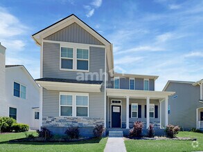 Building Photo - 11 Crabapple Cir