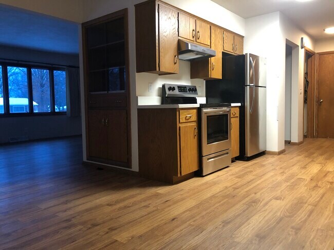 Foto del edificio - 5114 Schofield St