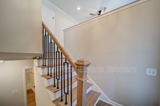 Photo - 4734 N Springs Rd NW House