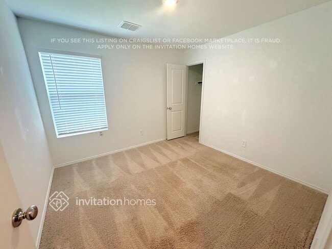 Building Photo - 3222 Crestone Dr