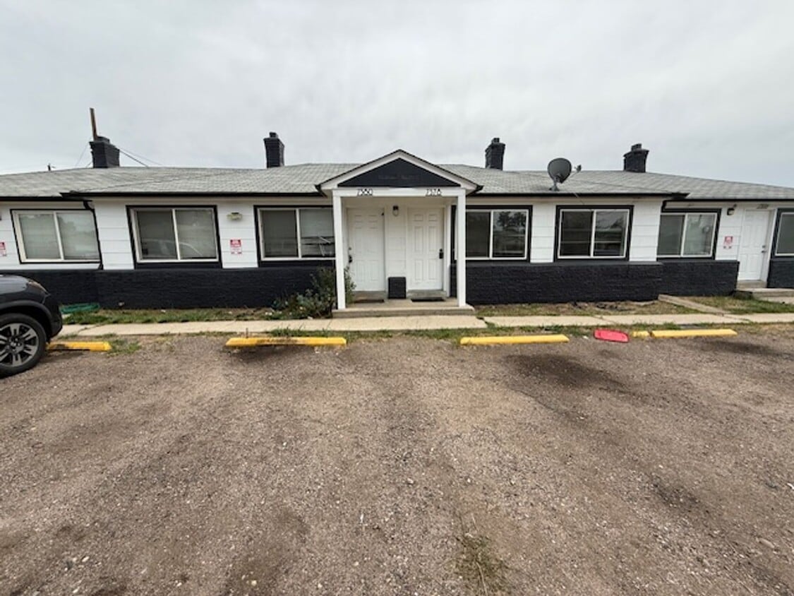 1-Bedroom Apartment in Commerce City - BALANCE OF SEPTEMBER RENT FREE!  1-Bedroom...