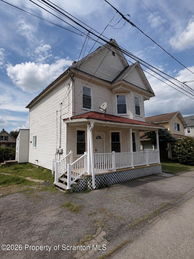 Building Photo - 1931 Bristol Ct