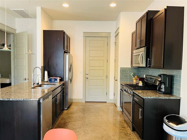 Foto del edificio - 1013 Lambie St