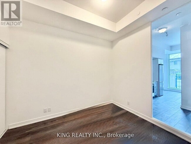 Building Photo - 2 Manderley Dr