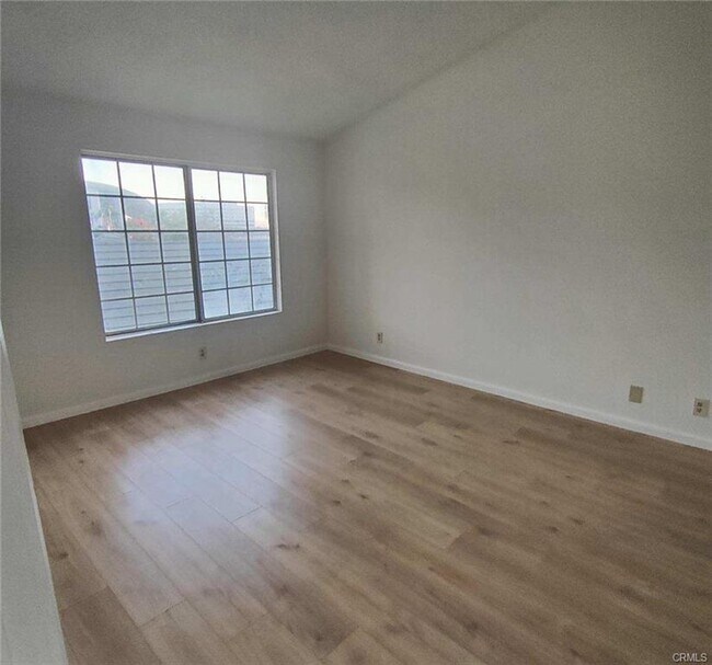 Building Photo - 3851 Amberly Dr
