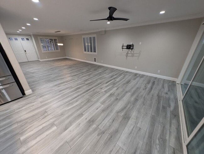 Building Photo - 11005 Salford Dr