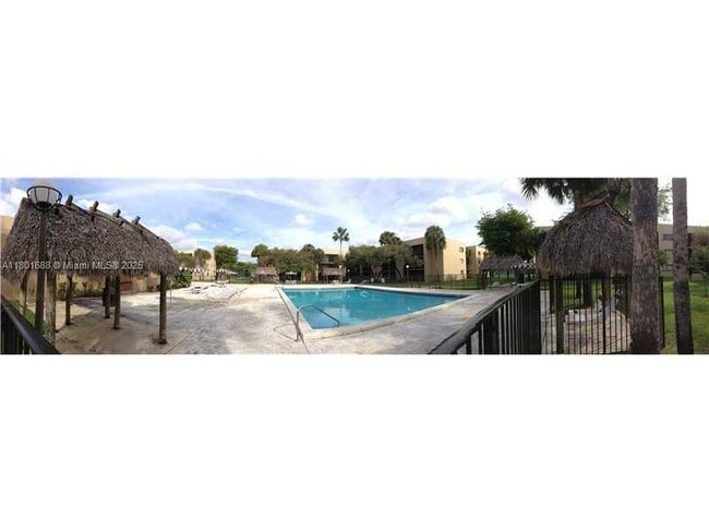 Foto del edificio - 8025 SW 107th Ave