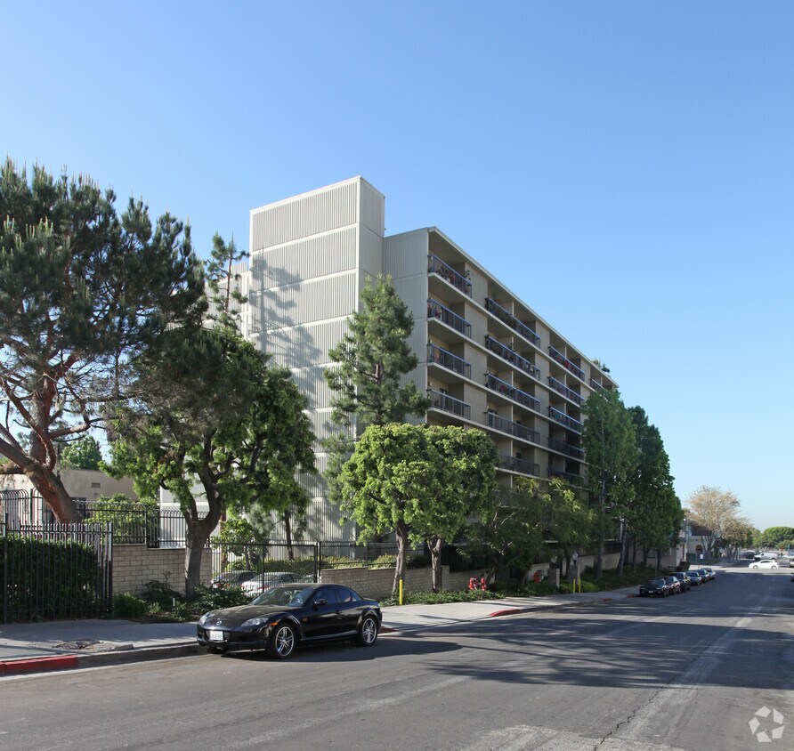 Las Torres Apartments Los Angeles, CA